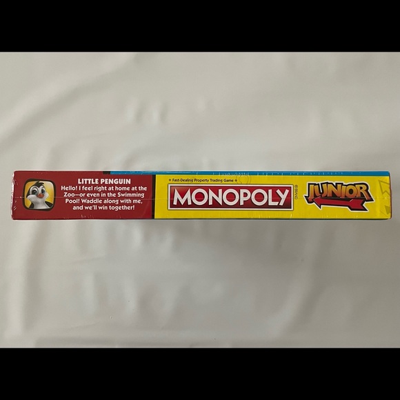 Monopoly Junior My First Monopoly Game - Picture 3 of 3